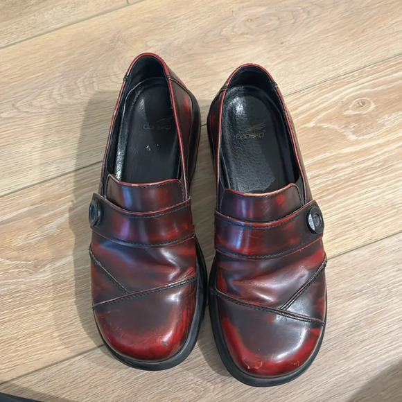 Dansko Karyn Cherry Cabrio Clogs 40 - Picture 3 of 11